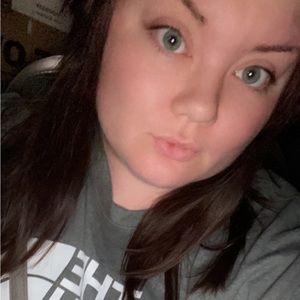 Meet your Posher, Jade